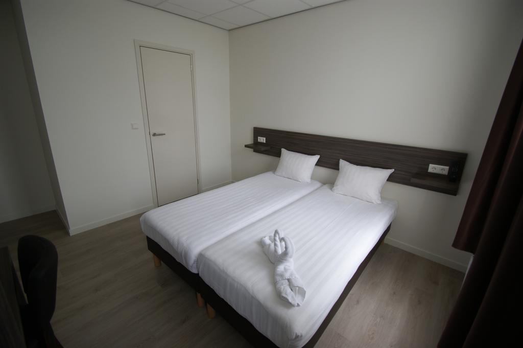 Hotel De Keizerskroon Amsterdam-Schiphol-Halfweg Exteriör bild